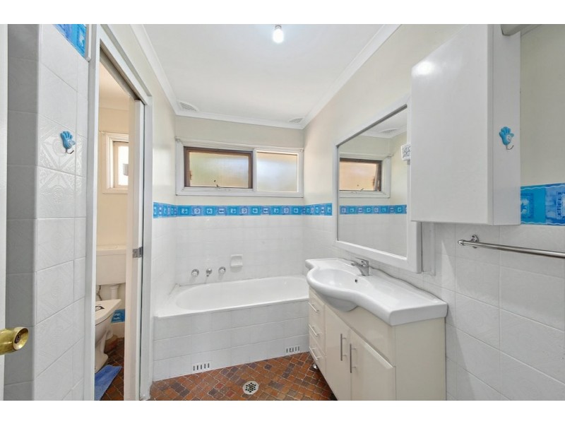 49 The Parkway, Bradbury NSW 2560