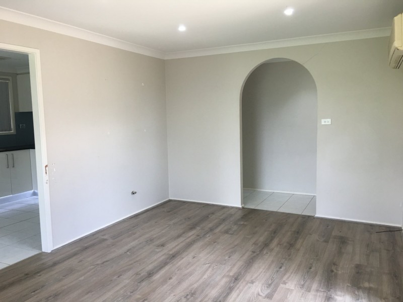 14 Romilly Place, Ambarvale NSW 2560