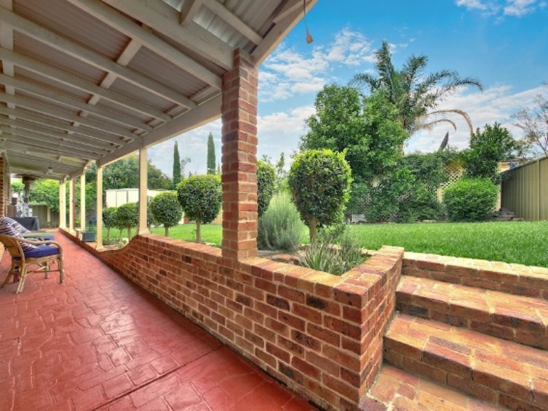 57 Mount Sugarloaf Drive, Glen Alpine NSW 2560