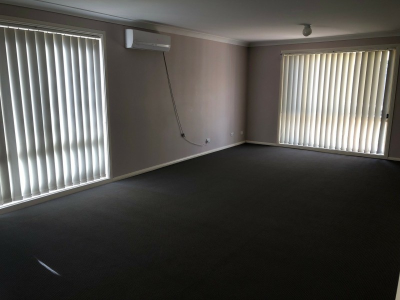 9 Sumba Place, Blairmount NSW 2559