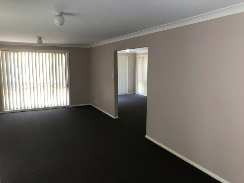 9 Sumba Place, Blairmount NSW 2559