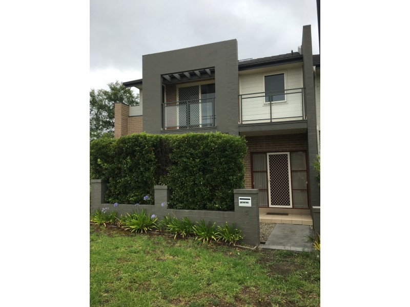 15 Stowe Avenue, Campbelltown NSW 2560