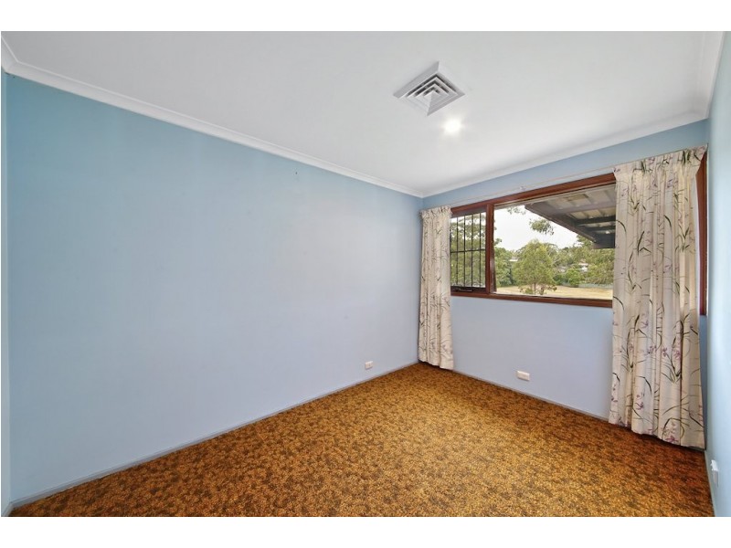 19 Dickens Road, Ambarvale NSW 2560