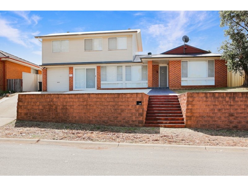 30 Lillyvicks Crescent, Ambarvale NSW 2560