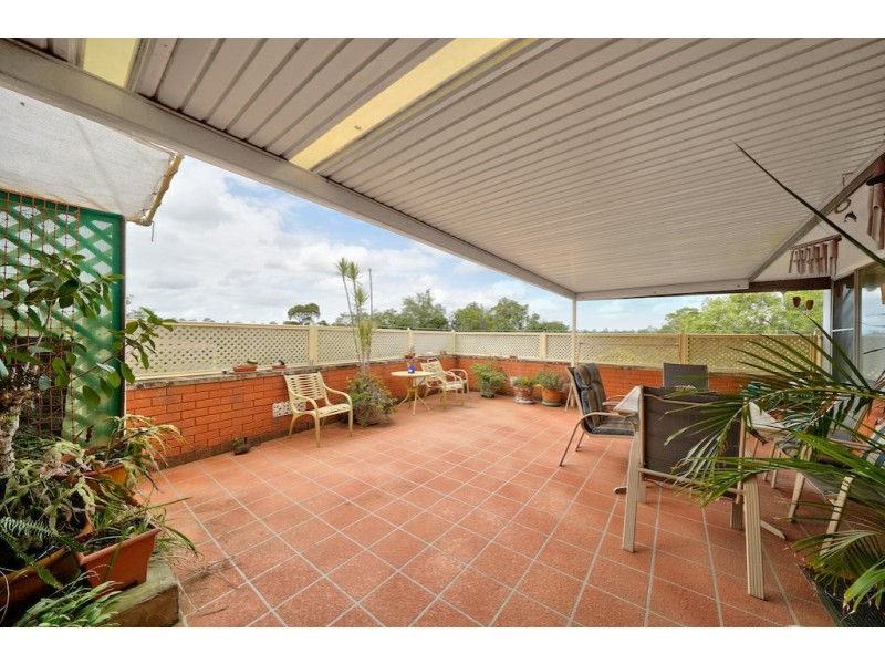 5 Pine Avenue, Bradbury NSW 2560