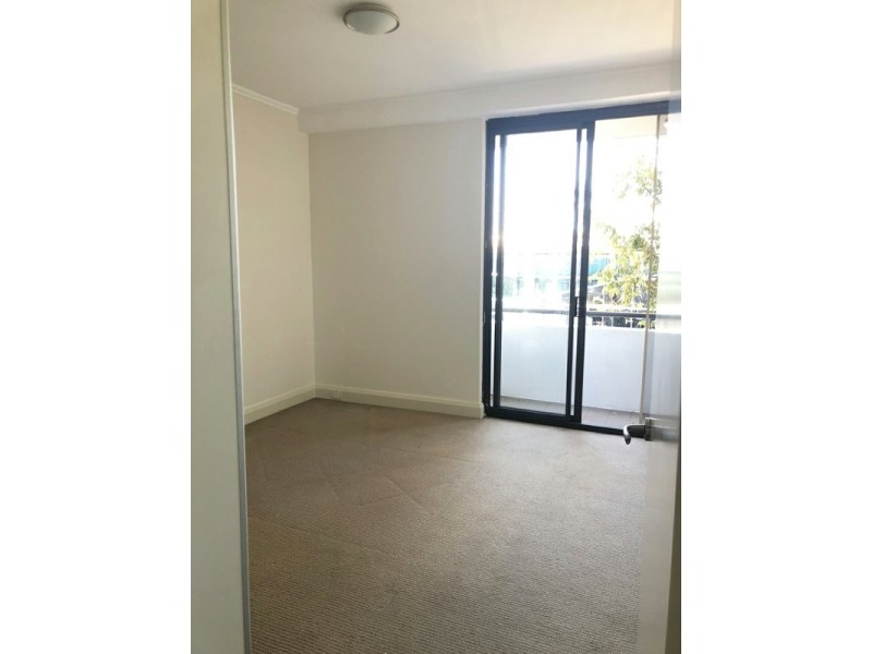 11a/541 Pembroke Road, Leumeah NSW 2560
