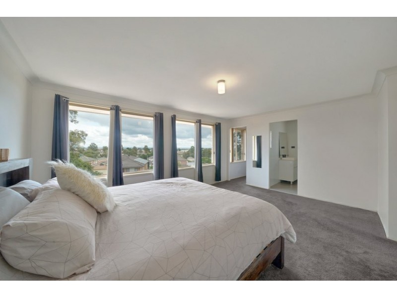 35 The Cascades, Mount Annan NSW 2567