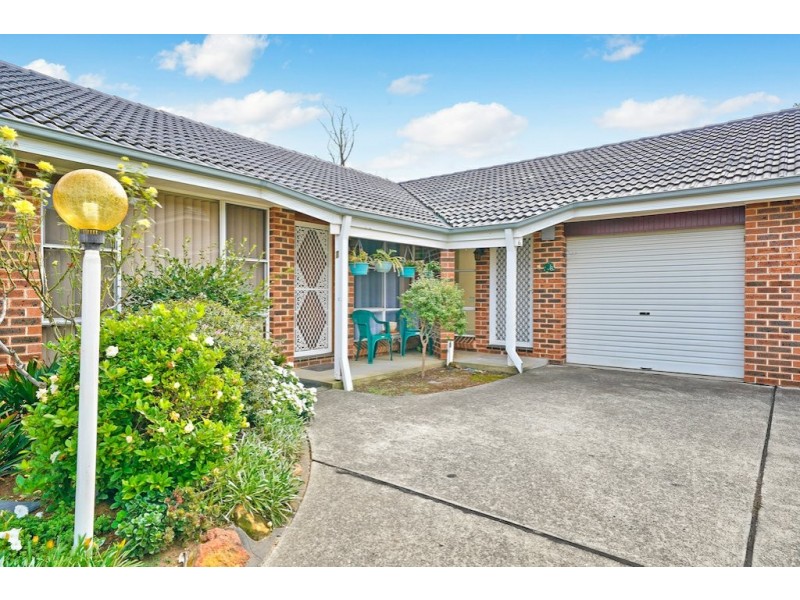 6/8 Reddall Street, Campbelltown NSW 2560