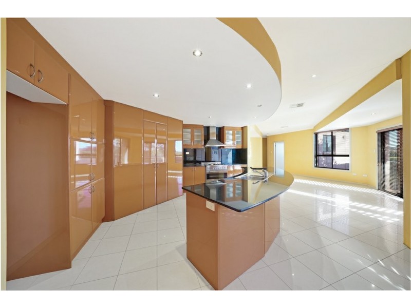 12 Englorie Park Drive, Glen Alpine NSW 2560