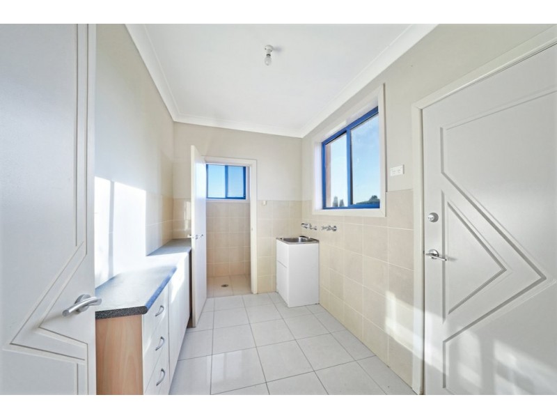 12 Englorie Park Drive, Glen Alpine NSW 2560