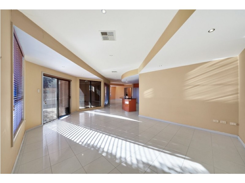 12 Englorie Park Drive, Glen Alpine NSW 2560