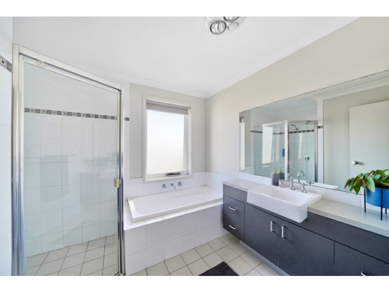 356 Liz Kernohan Drive, Elderslie NSW 2570