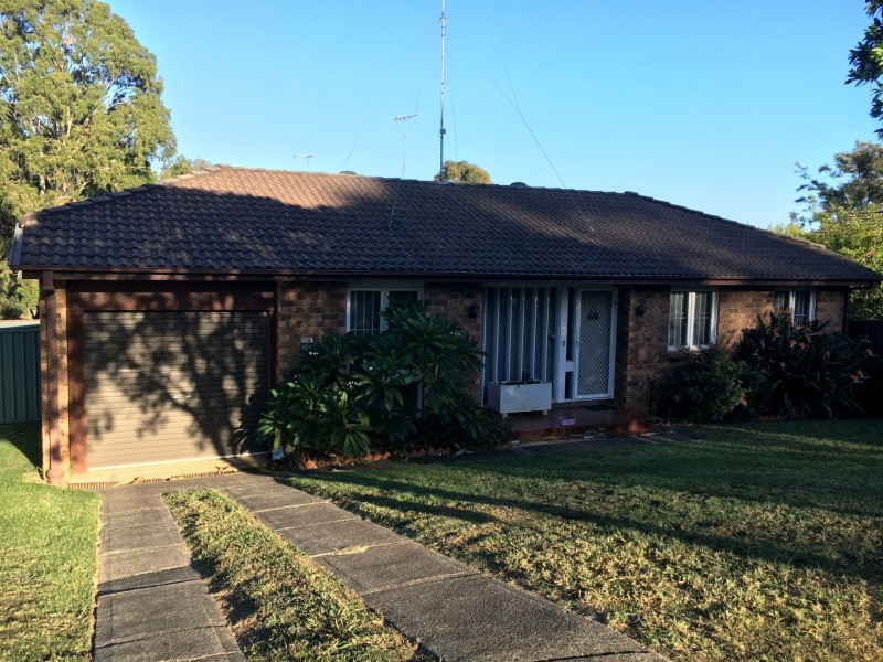 17 Dickens Road, Ambarvale NSW 2560
