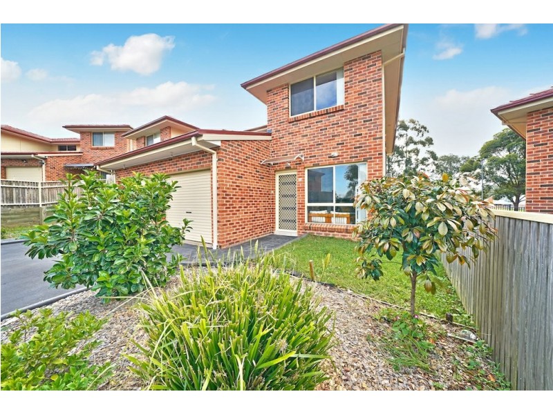 16/4 Feldspar Road, Eagle Vale NSW 2558