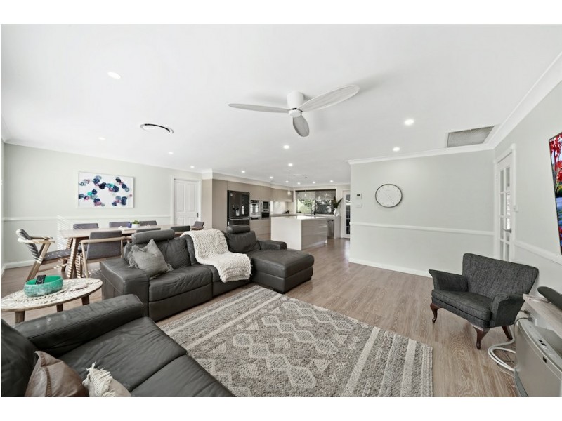 10 Pomaderris Circuit, Mount Annan NSW 2567