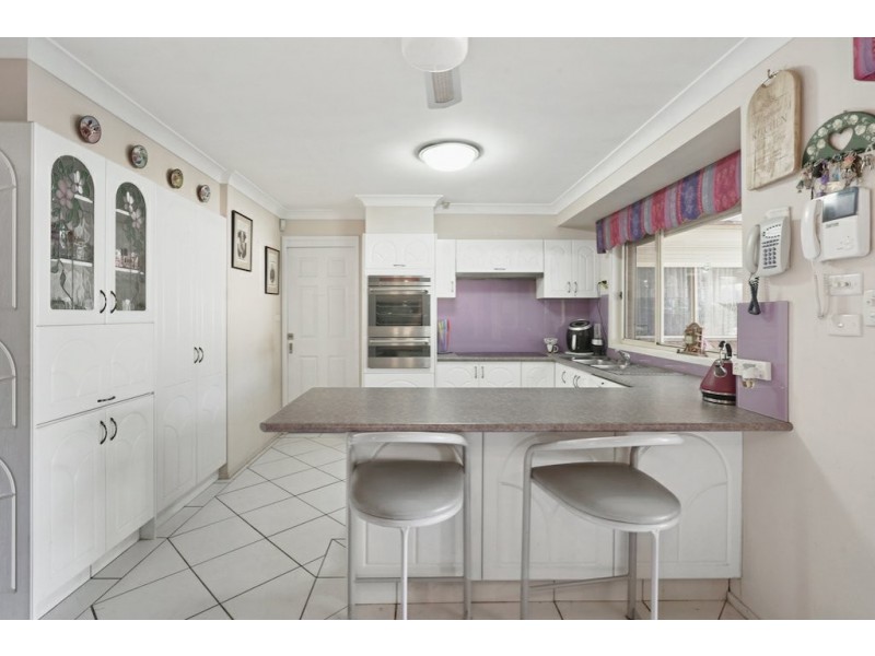 24 Diamontina Avenue, Kearns NSW 2558