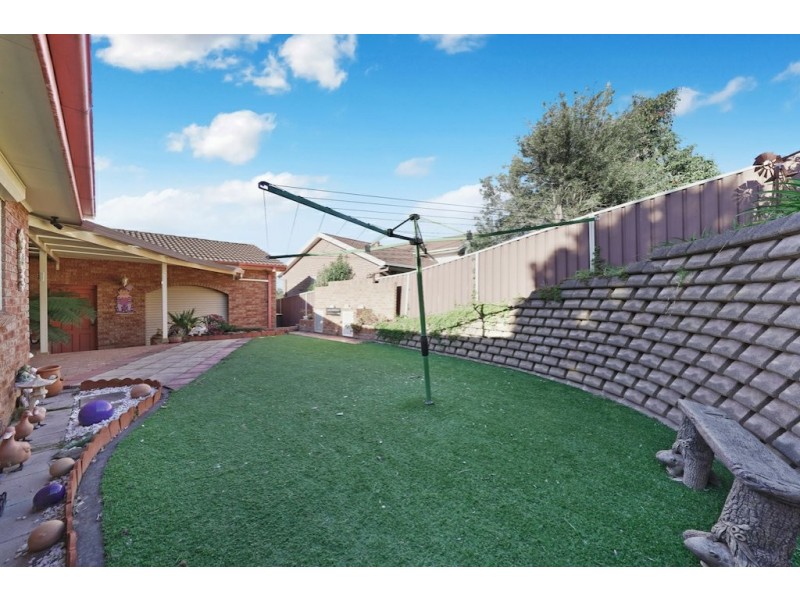 24 Diamontina Avenue, Kearns NSW 2558
