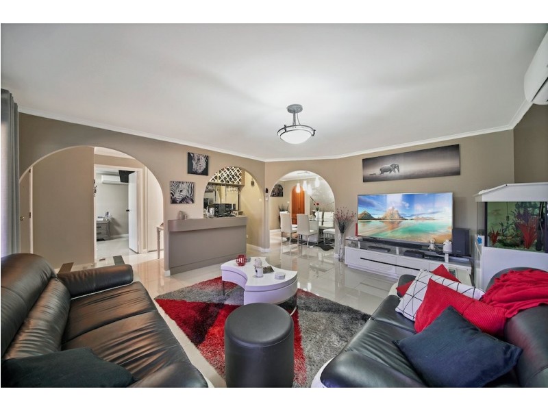 12 Hispano Place, Ingleburn NSW 2565