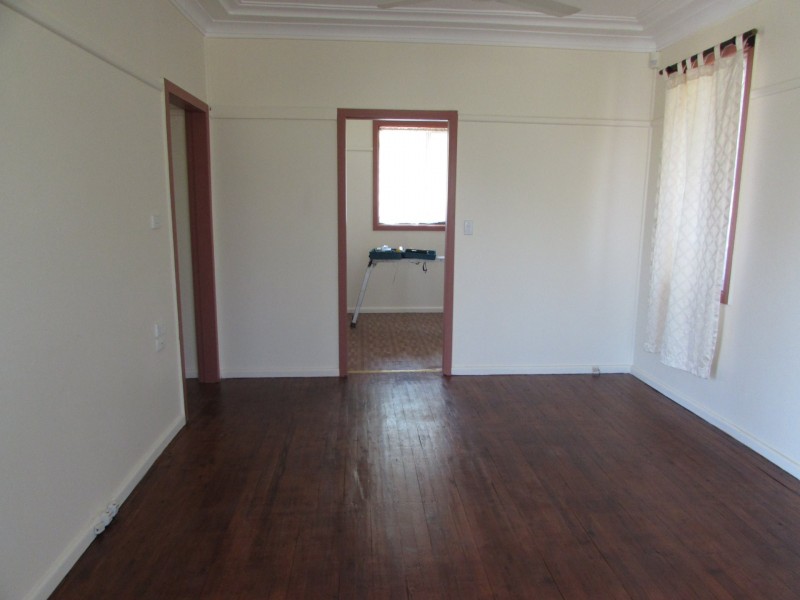 64 Chamberlain Street, Campbelltown NSW 2560