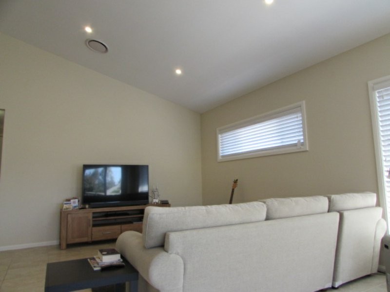 19 Grimes Avenue, Elderslie NSW 2570