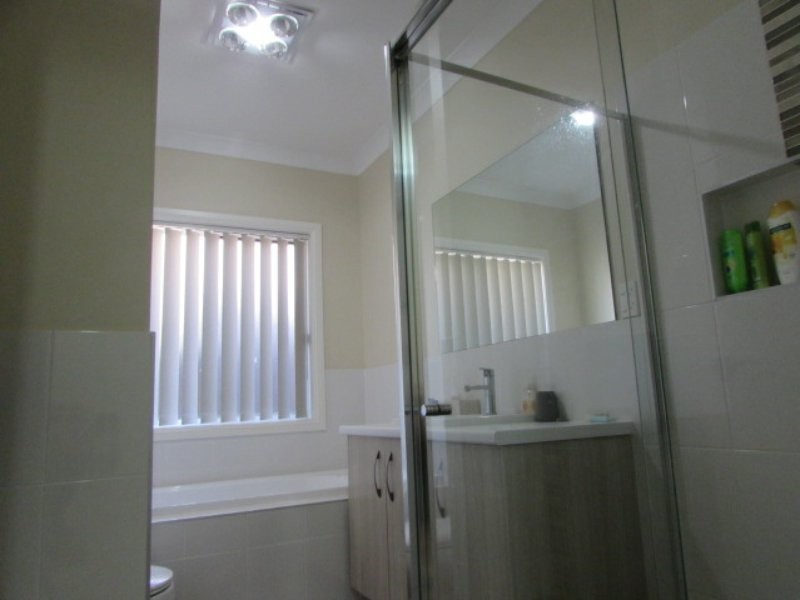 19 Grimes Avenue, Elderslie NSW 2570