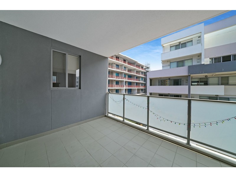 Unit 32/37-41 Chamberlain Street, Campbelltown NSW 2560