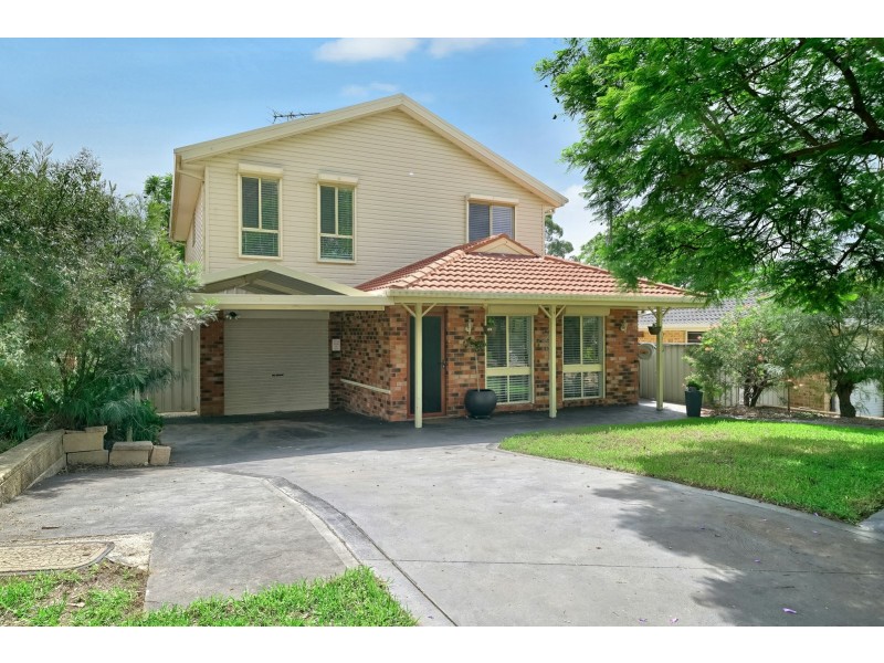 30 Moncrieff Close, St Helens Park NSW 2560