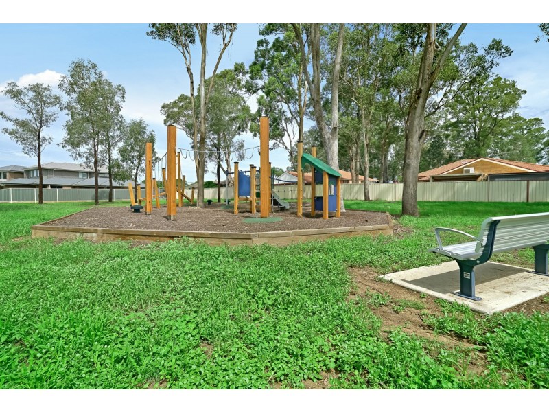 30 Moncrieff Close, St Helens Park NSW 2560