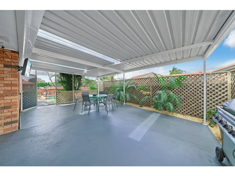 18 Mackenzie Place, Kearns NSW 2558