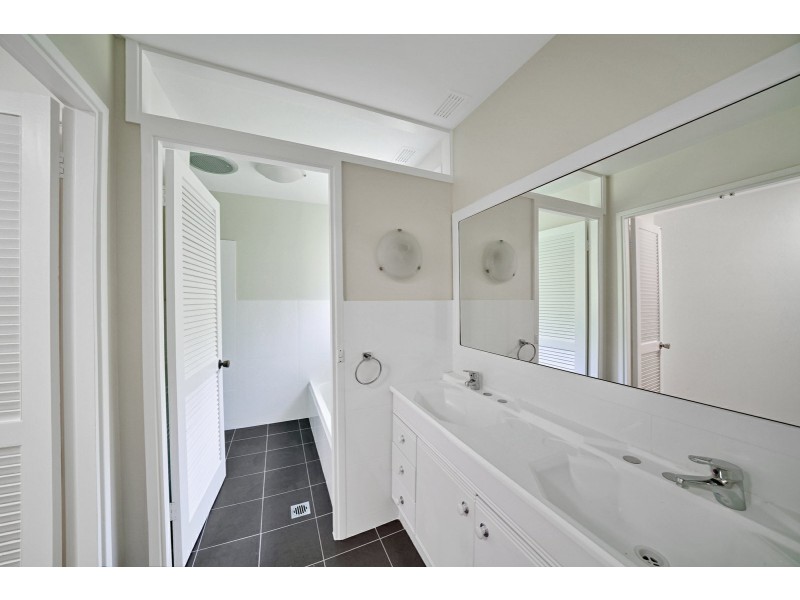 59 Aminya Crescent, Bradbury NSW 2560