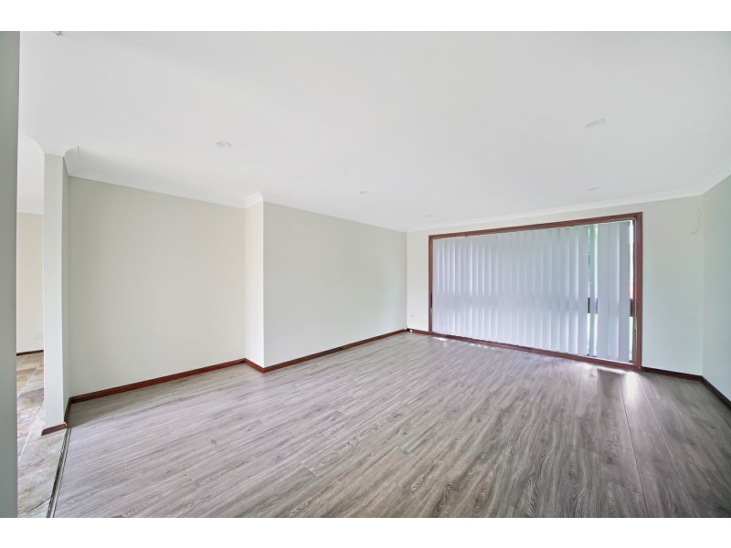 58 Pinaroo Crescent, Bradbury NSW 2560