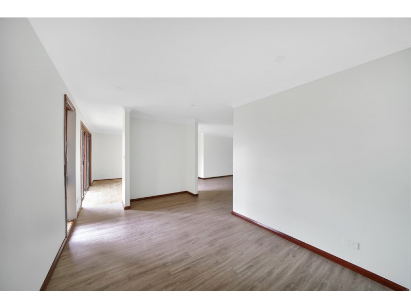 58 Pinaroo Crescent, Bradbury NSW 2560