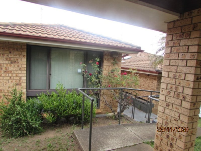 6/42 Leicester Street, Leumeah NSW 2560