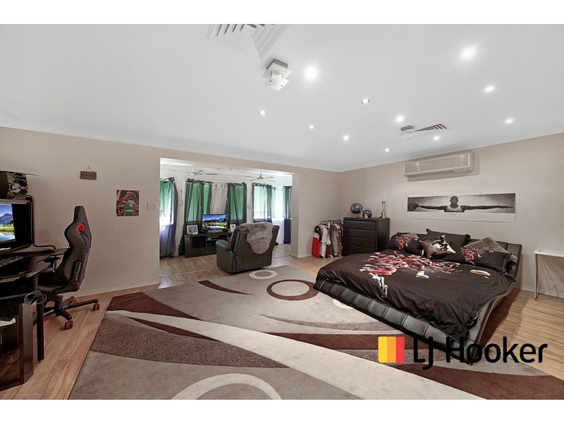 6 Spumante Close, Eschol Park NSW 2558