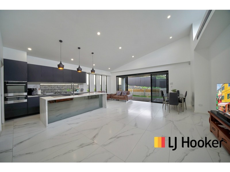 5 Mahoney Drive, Campbelltown NSW 2560