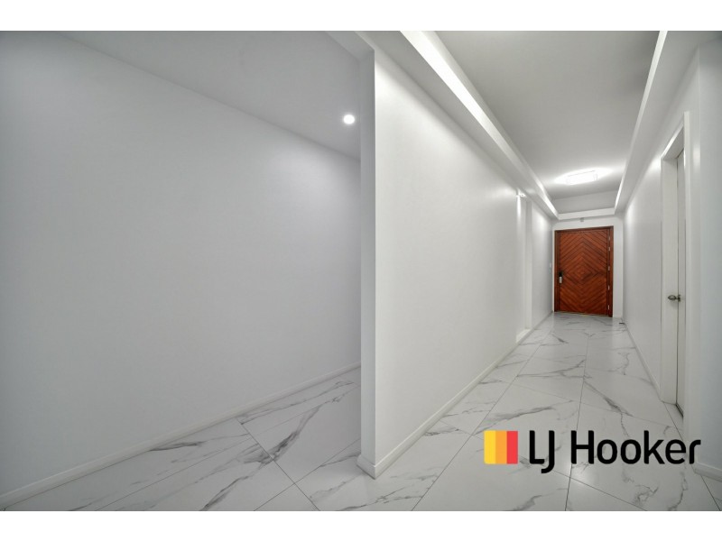 5 Mahoney Drive, Campbelltown NSW 2560