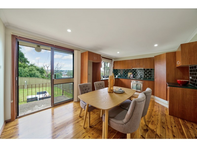 6 Wanda Place, Woodbine NSW 2560