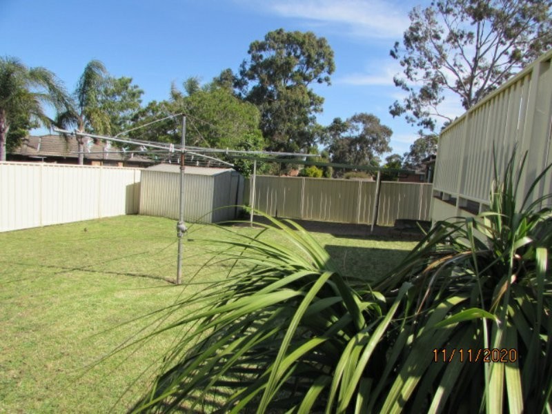 39 Othello Avenue, Rosemeadow NSW 2560