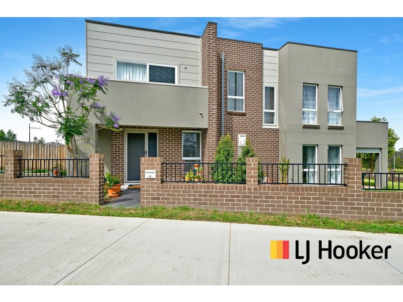 45 University Drive, Campbelltown NSW 2560