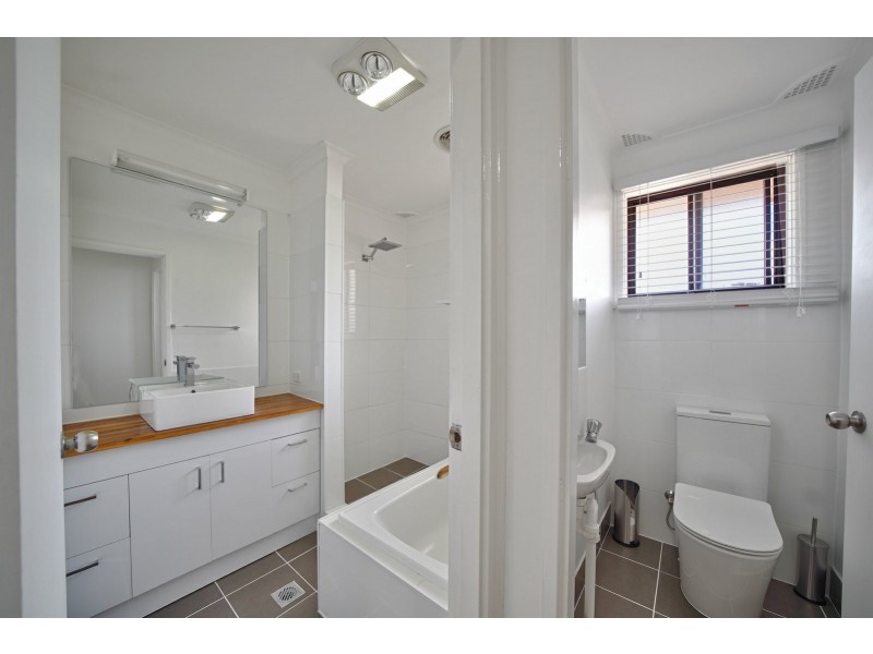 21 Normandy Terrace, Leumeah NSW 2560