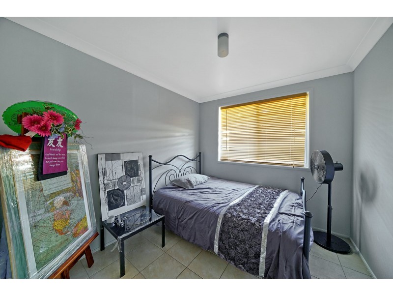 31 Gadshill Place, Rosemeadow NSW 2560
