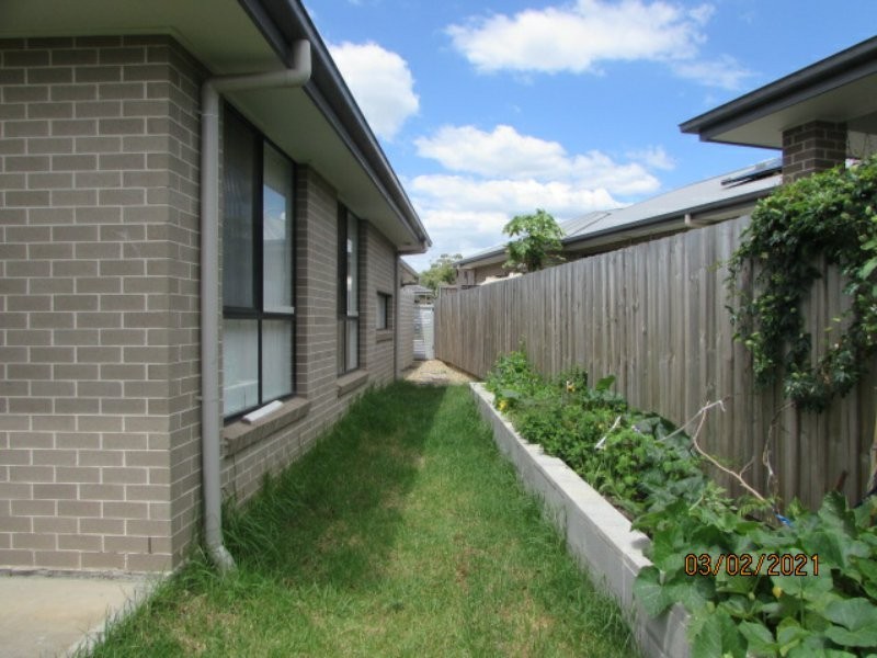 68 Crowley Boulevard, Claymore NSW 2559