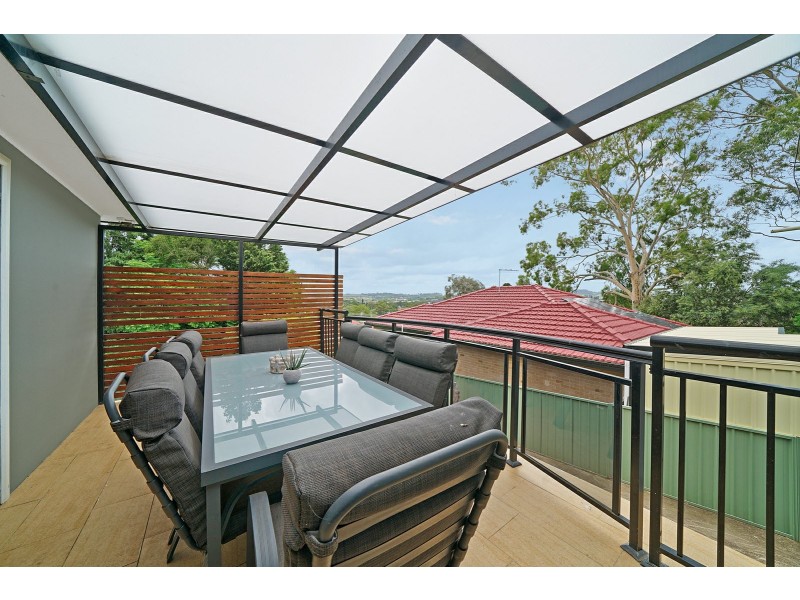32 Hilltop Crescent, Campbelltown NSW 2560