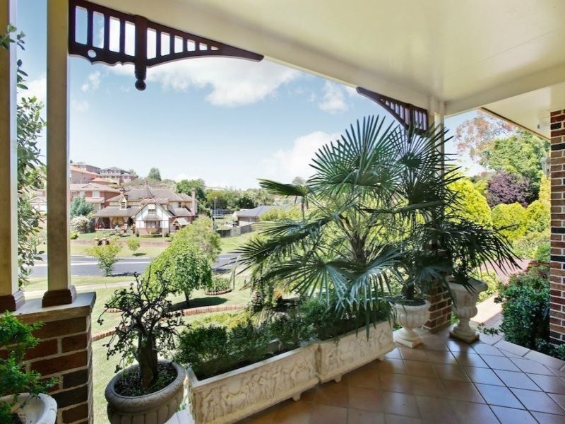 2 Mount Sugarloaf Drive, Glen Alpine NSW 2560