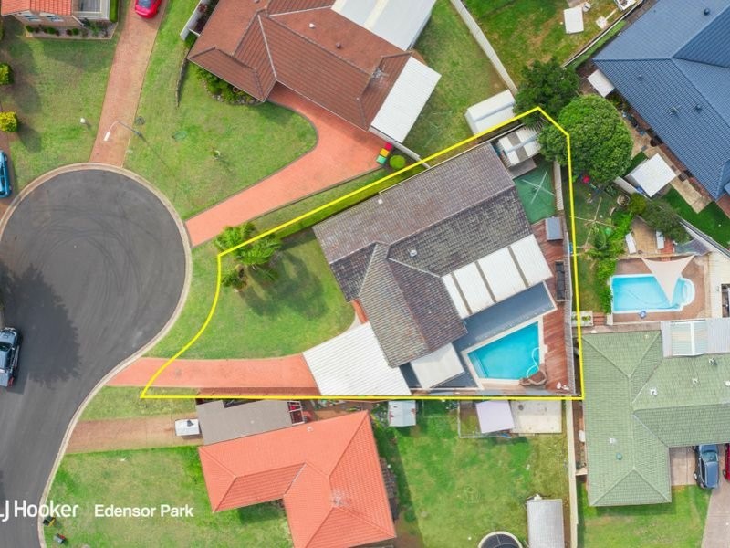 4 Ohio Place, Kearns NSW 2558
