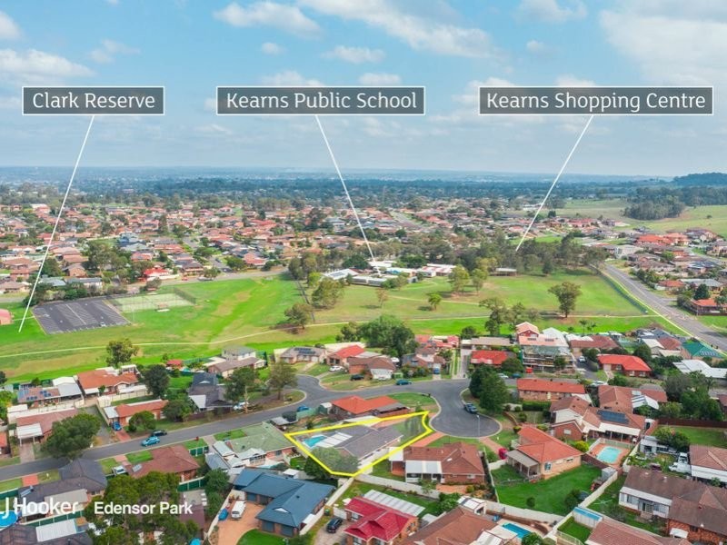 4 Ohio Place, Kearns NSW 2558