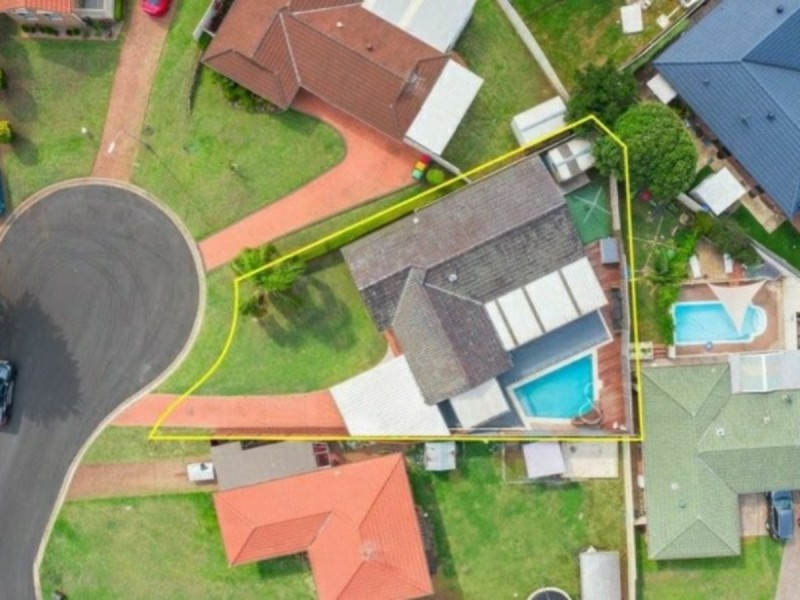 4 Ohio Place, Kearns NSW 2558