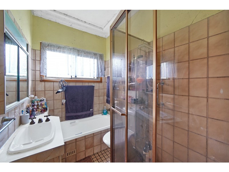 34 Grandview Drive, Campbelltown NSW 2560