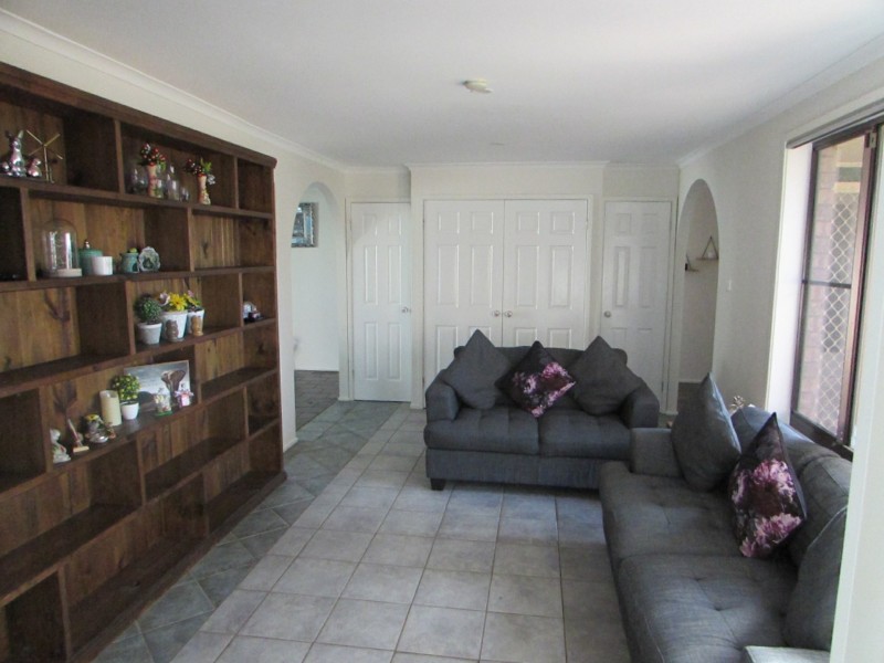 3 Ashton Close, Eagle Vale NSW 2558