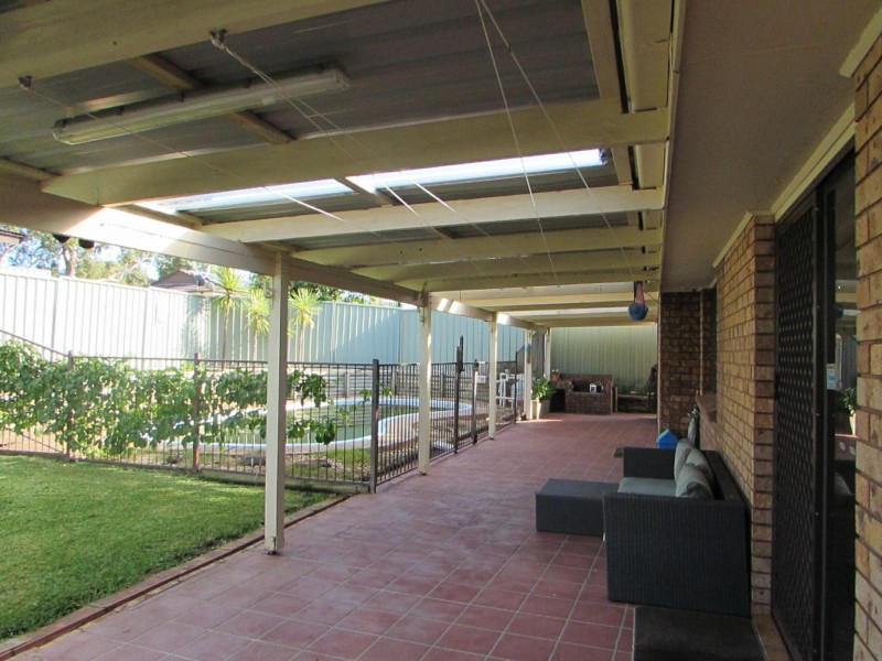 3 Ashton Close, Eagle Vale NSW 2558